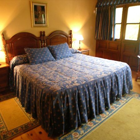 Casa Rural La Regoria Кареня де Кабралес Екстериор снимка