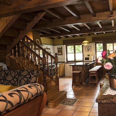 Casa Rural La Regoria Кареня де Кабралес Екстериор снимка