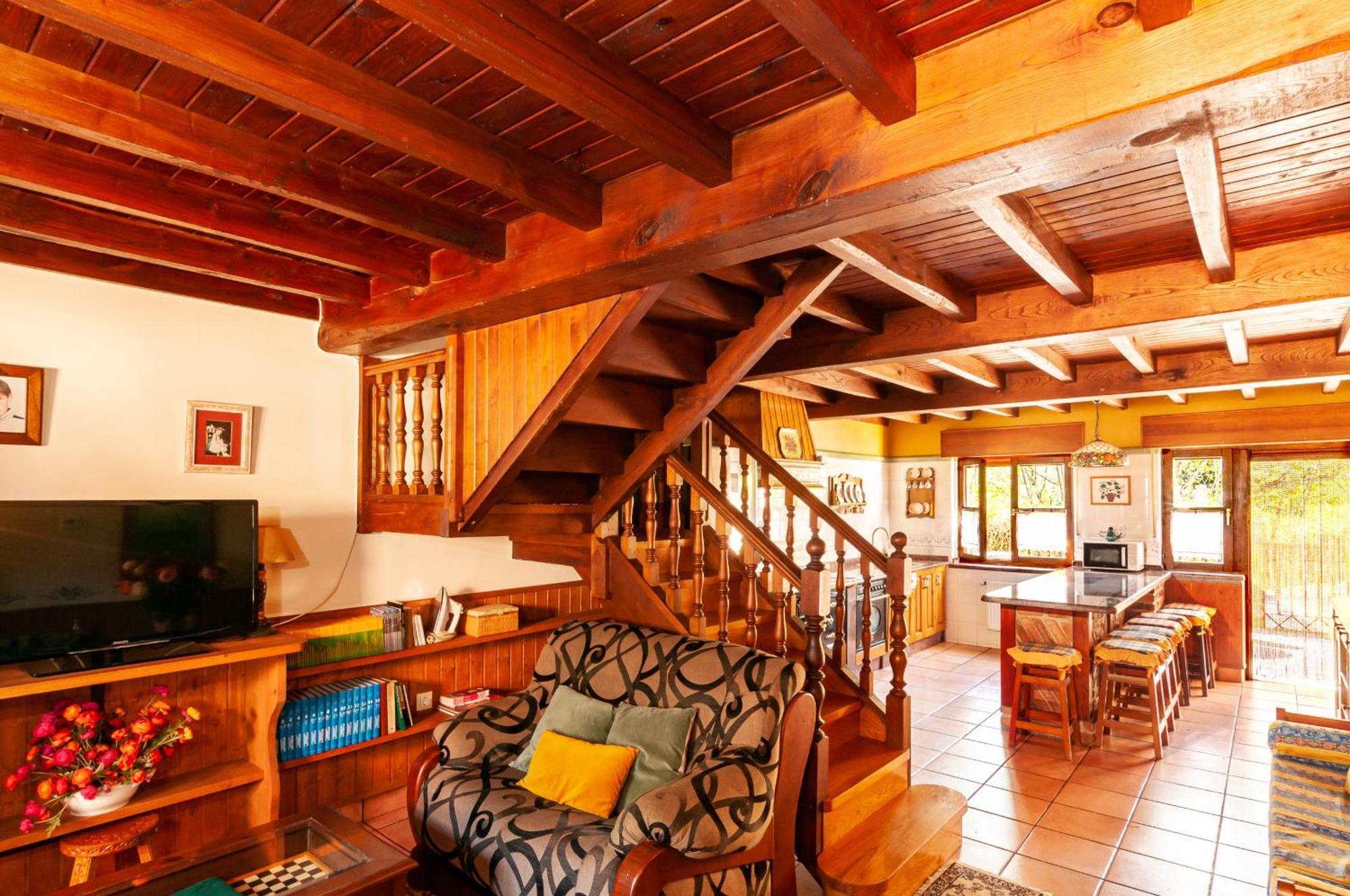 Casa Rural La Regoria Кареня де Кабралес Екстериор снимка