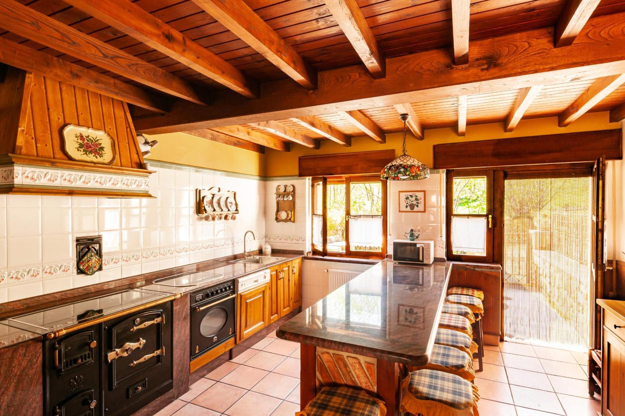 Casa Rural La Regoria Кареня де Кабралес Екстериор снимка