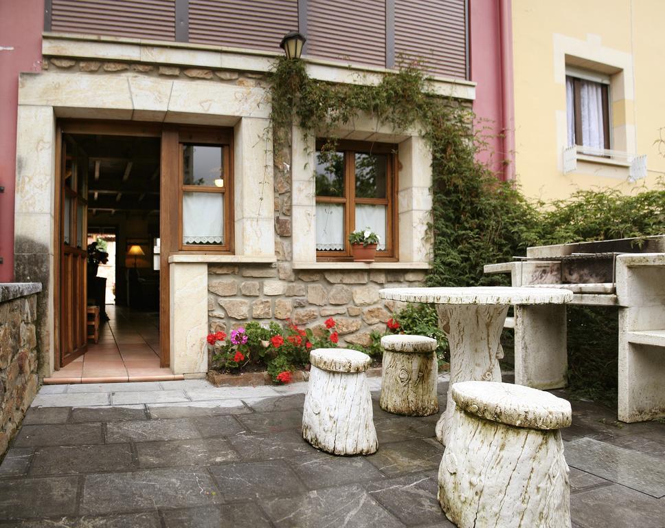 Casa Rural La Regoria Кареня де Кабралес Екстериор снимка