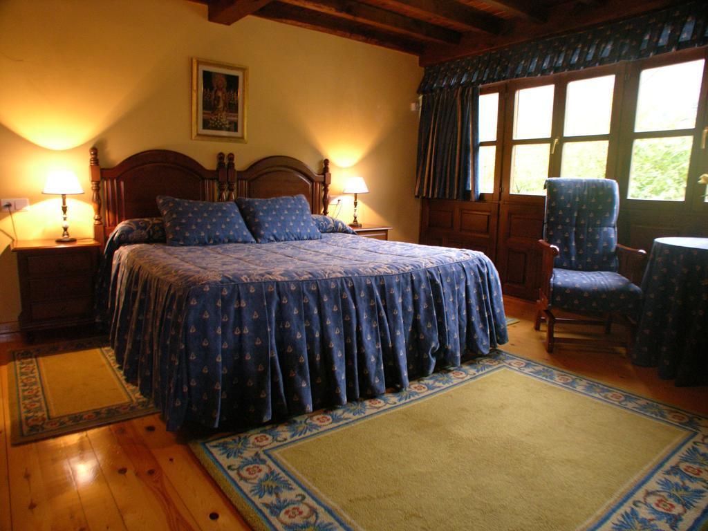 Casa Rural La Regoria Кареня де Кабралес Екстериор снимка