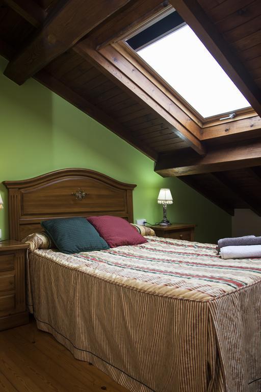 Casa Rural La Regoria Кареня де Кабралес Екстериор снимка