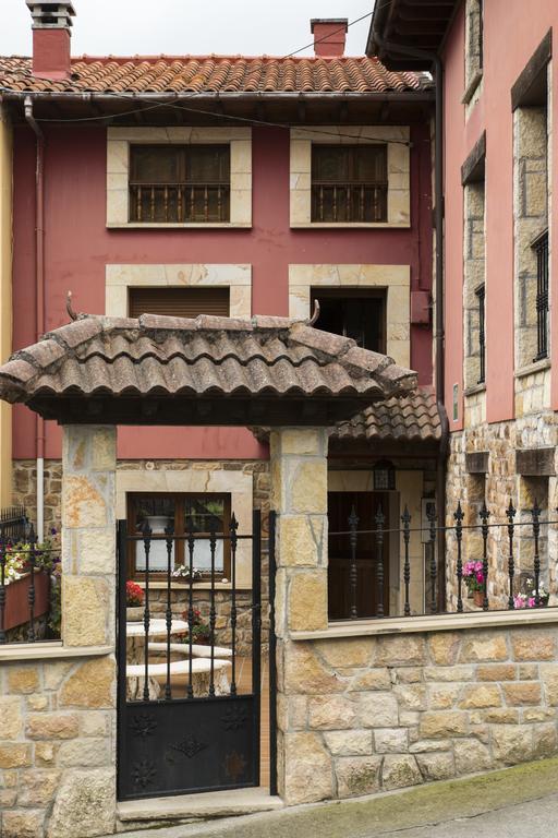 Casa Rural La Regoria Кареня де Кабралес Екстериор снимка